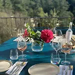 לינה וארוחת בוקר Maison Gabrielle ואל-לה-באן