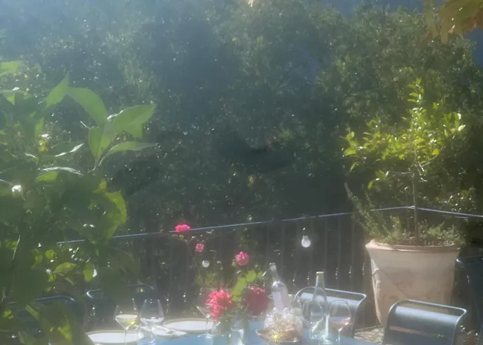 Maison Gabrielle Bed & Breakfast *